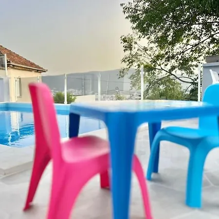 Villa Sunrise *